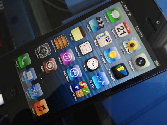 unlock iphone 5 cydia app